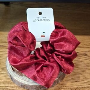 Gorgeous Cranberry Scrunchie Set
